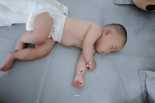 怒江宝宝高烧怎么处理